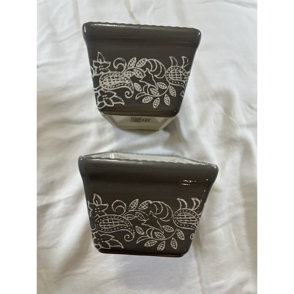 Baum Gray Floral Stoneware Mini Loaf Pans Set of‎ 2 Oven Safe Beaded Rim Modern - Picture 7 of 11